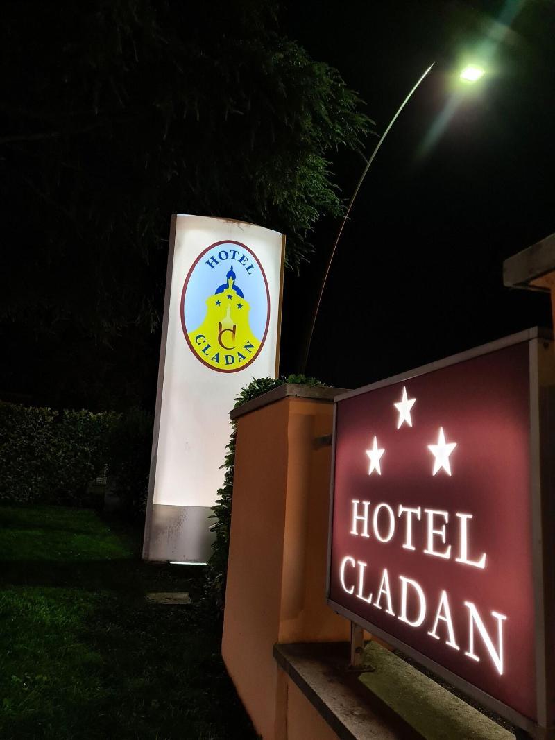 Hotel Cladan 3*