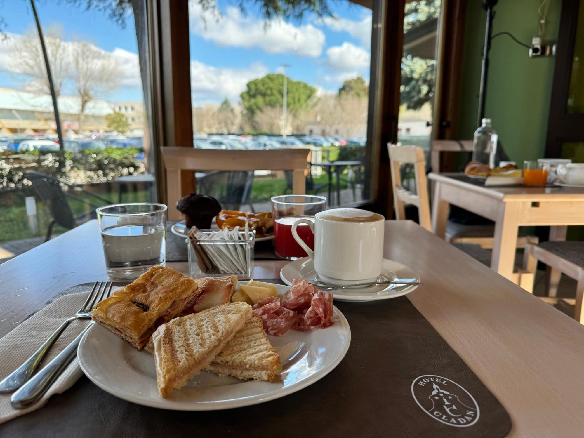 Hotel Cladan Assise