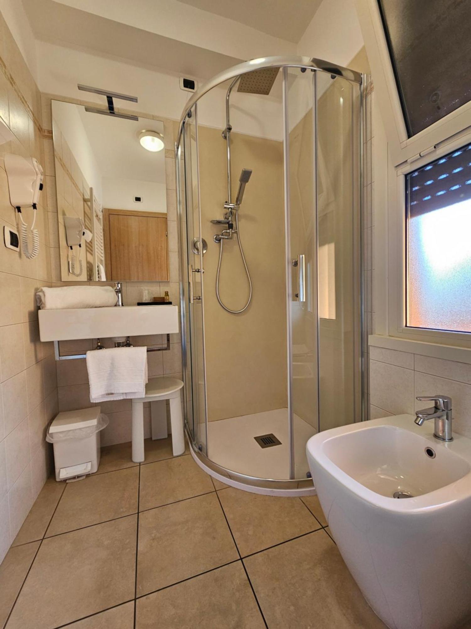 Hotel Cladan 3*